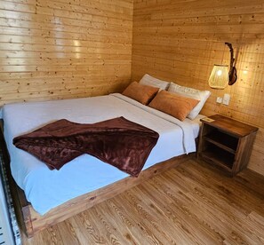 Bungalow - 2 sovrum - rökare - privat pool