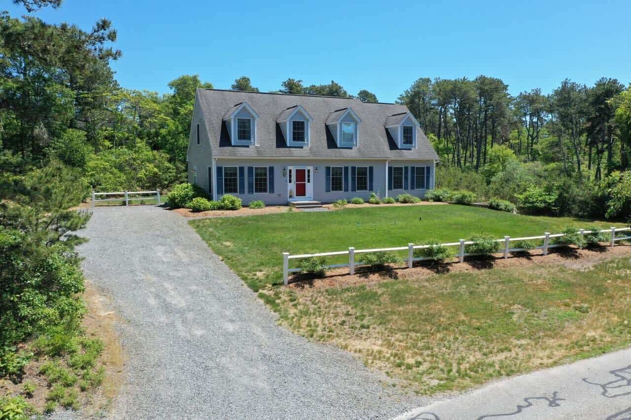 A peaceful South Chatham hideaway with plenty of lush outdoor space