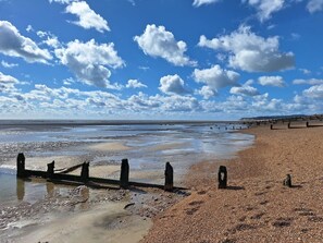 Beach - Three Wishes - Winchelsea Town (East Sussex)