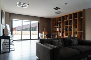 Imagen sin descripción, 3 de 63, botón