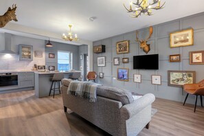 43-inch Smart TV with digital channels - Pools Cottage 1 - Game Keepers Cottage (Coventry)