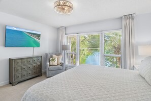 3 bedrooms, iron/ironing board, WiFi, bed sheets - 3 BR Bayside Sandestin Resort, 6 Seat Golf Cart (Miramar Beach)