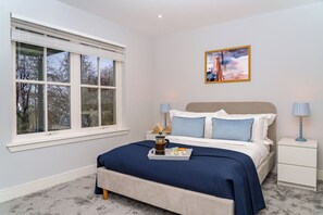 3 bedrooms, iron/ironing board, WiFi, bed sheets -  Luxury 3 bedroom property close to Gleneagles Hotel in Perthshire countryside (Auchterarder)