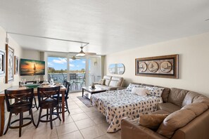 Unclassified image, 5 of 45, button - Clearwater Condo (Clearwater,)