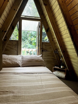 1 chambre, fer et planche à repasser, literie fournie