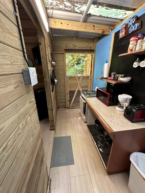 Imagen sin descripción, 4 de 33, botón