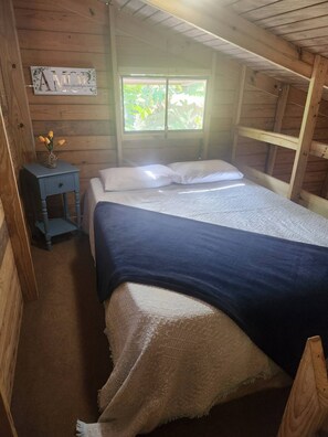 1 chambre, literie fournie