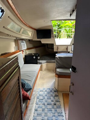 Unclassified image, 5 of 25, button - Cozy Sailboat at the Montains with air conditioned (Cayey)