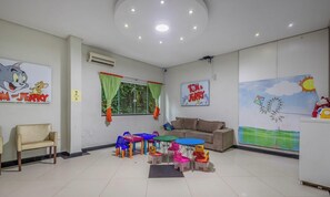 Children’s area - Apts in Condo w/ Pool and Gym 450m From the Beach - SBH (Bombinhas)