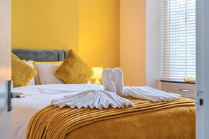 1 bedroom, iron/ironing board, WiFi, bed sheets - Walk to Plymouth Hoe, the Barbican and Royal William Yard (Stonehouse)