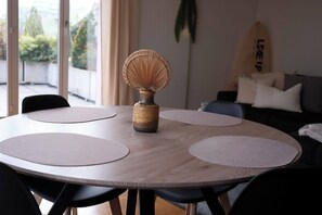 Apartment, 1 Schlafzimmer, barrierefrei, Raucher | Speisen