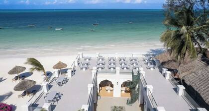 Garden Oasis w/ Jacuzzi & Parking: A Short Walk to Kiwengwa Shoreline