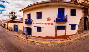 Exterior - Flying Dog Hostel Cusco (Cusco)