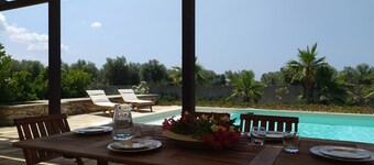Room 'Villa Casciani - Scirocco' with Shared Pool, Wi-Fi and Air Conditioning