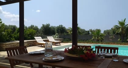 Room 'Villa Casciani - Scirocco' with Shared Pool, Wi-Fi and Air Conditioning