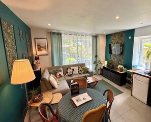 Imagen sin descripción, 3 de 38, botón