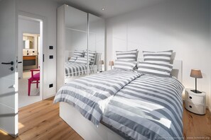 3 Schlafzimmer, Bügeleisen/Bügelbrett, WLAN, Bettwäsche