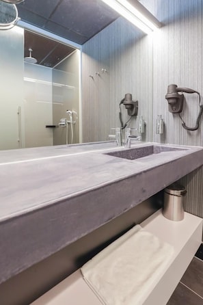 Hair dryer, towels