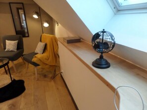 Chambre Affaires double, vue sur le jardin (Rouages du Temps) | Lit avec matelas en mousse à mémoire, bureau