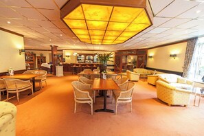 Unclassified image, 2 of 30, button - Spacious Family Escape — Indoor Pool, Free Parking, and Onsite Fun Included (Lochem)