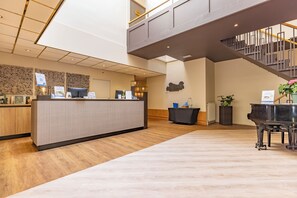 Lobby - Relax and Rejuvenate — Indoor Pool, Free Parking, and Serene Comfort (Lochem)