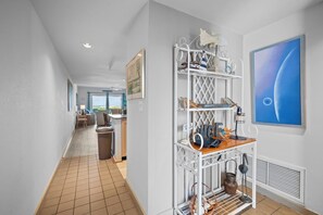 Interior - The Ocean Breeze, Ocean Front, Private Pool! 414 Captain John Fripp Villa (Fripp Island)