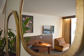 Interior - Peaceful Haven w/Onsite Dining, Close to City Sights & Scenic Outdoor Adventure (Bosschenhoofd)