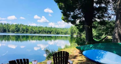 The Loon Call: Gorgeous Lakefront Family Cottage