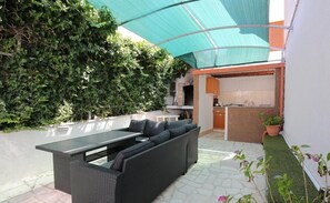 Terrace/patio - Two Bedroom Apartment (Slatine)