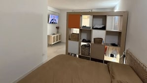 Unclassified image, 5 of 26, button - Stylish Studio Just Steps From the sea (Alghero)