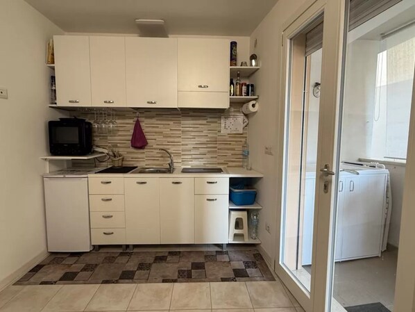 Unclassified image, 1 of 26, button - Stylish Studio Just Steps From the sea (Alghero)