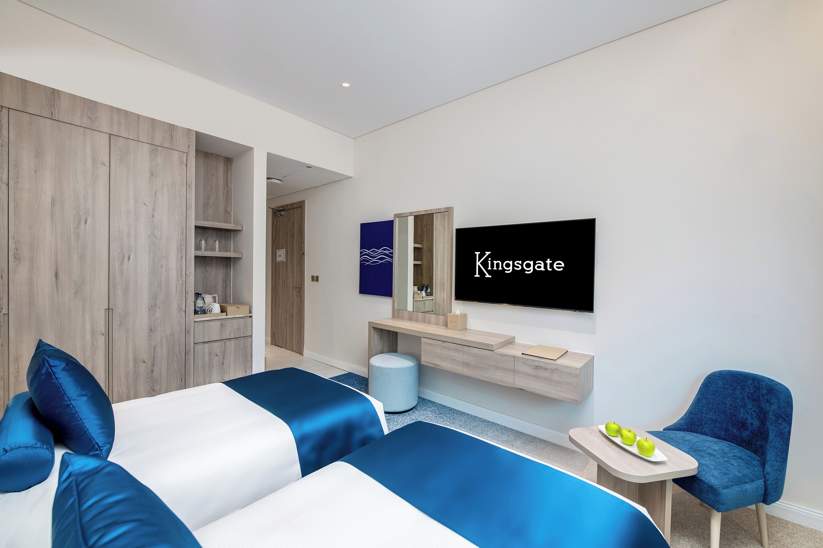 Chambre Supérieure avec lits jumeaux, 2 lits doubles, balcon | Couette en duvet d'oie, minibar, coffres-forts dans les chambres, bureau