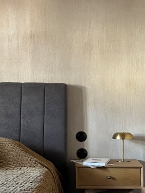 Luxury Apartment, City View | Soundproofing, iron/ironing board, free WiFi - hellofrom Tobacco Warehouse (Kavala)