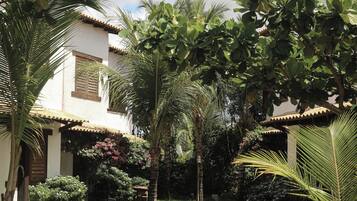 House, 2 Bedrooms | Property grounds