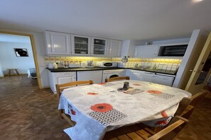 Dining - Bright Apartment in Mont-Dore (Mont-Dore)