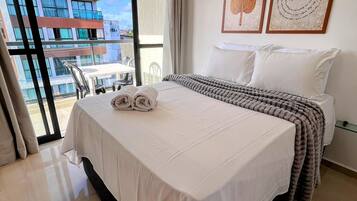Apartamento panorâmico | Ferros/tábuas de passar roupa, Wi-Fi de cortesia