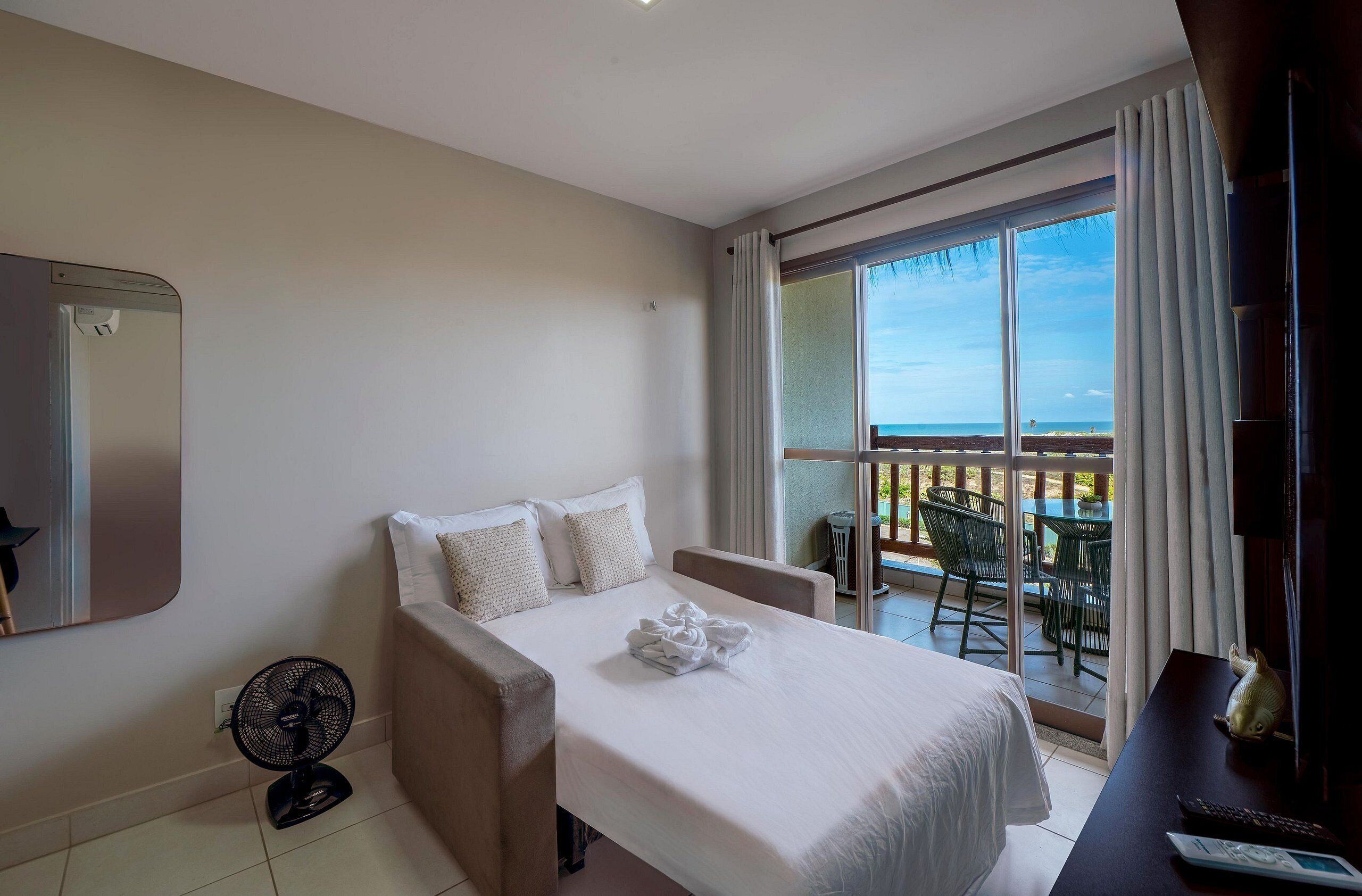 1 quarto, Wi-Fi de cortesia, roupa de cama