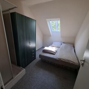 8 chambres, Wi-Fi, draps fournis