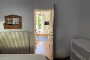 1 bedroom, iron/ironing board, free WiFi - Cozy French Alpine Retreat for 2 (Mont-Dore)