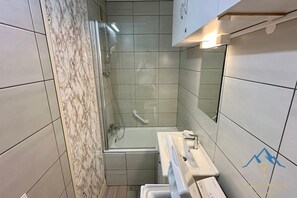 Hair dryer - Mountain Base for 5 with Balcony (Mont-Dore)