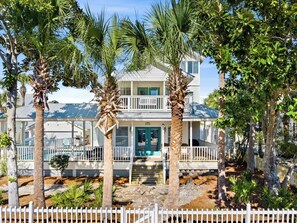 Exterior - Private Heated Pool - Free Golf Cart - 4 Min Walk to Beach -Crystal Beach (Destin)