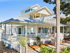 Exterior - Private Heated Pool - Free Golf Cart - 4 Min Walk to Beach -Crystal Beach (Destin)