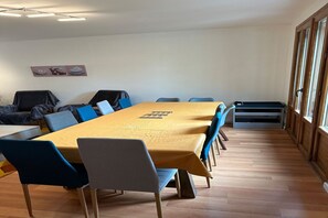 Dining - Spacious Family Stayin Mont-Dore (Mont-Dore)