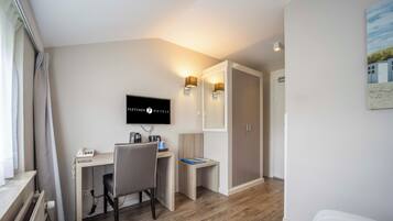 1 bedroom, iron/ironing board, free WiFi, bed sheets