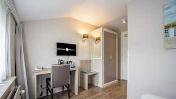 1 slaapkamer, een strijkplank/strijkijzer, gratis wifi, beddengoed