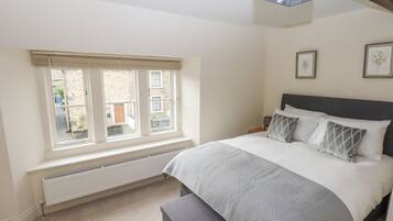 3 bedrooms, individually decorated, individually furnished, free WiFi