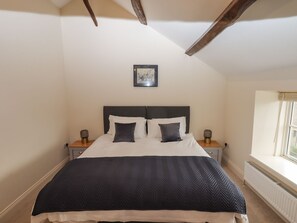 3 bedrooms, individually decorated, individually furnished, free WiFi