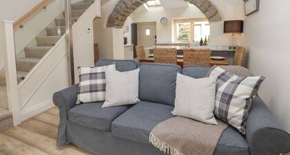 1 Grosvenor Farm Cottages