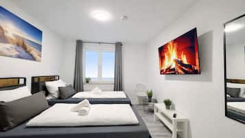 4 bedrooms, iron/ironing board, WiFi, bed sheets