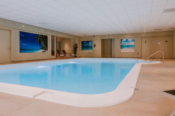 Unclassified image, 1 of 20, button